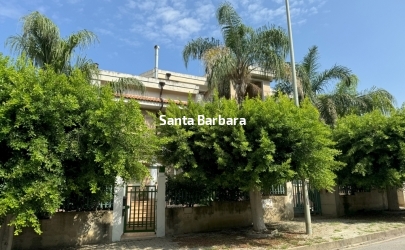 Vibo Valentia-Marina, Appartamento con attico e garage in vendita a Vibo Marina a poca  distanza dal centro e dal mare.
