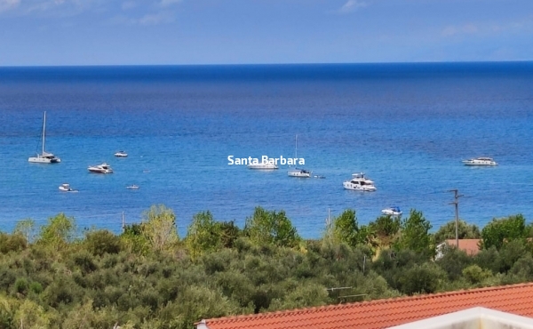 Appartamento a 400 metri dal mare con corte esterna e posto auto.